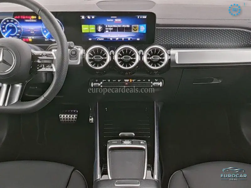 Mercedes-Benz EQB