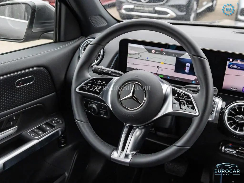 Mercedes-Benz EQB