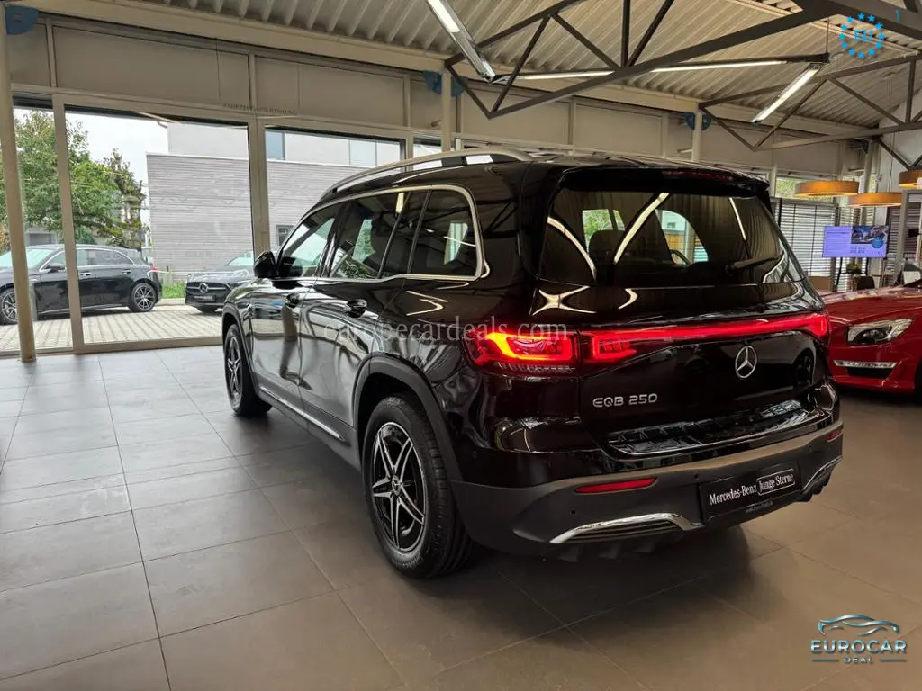 Mercedes-Benz EQB