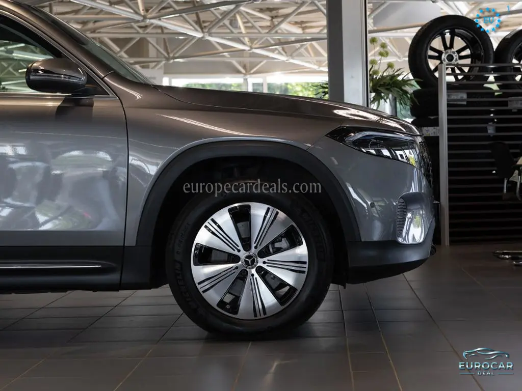 Mercedes-Benz EQB