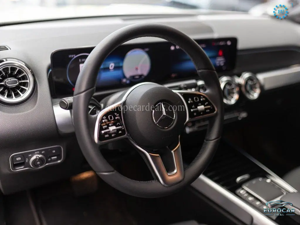 Mercedes-Benz EQB