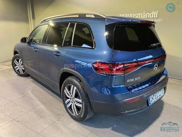 Mercedes-Benz EQB