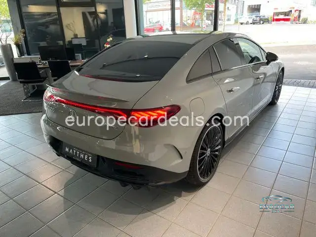 Mercedes-Benz EQE