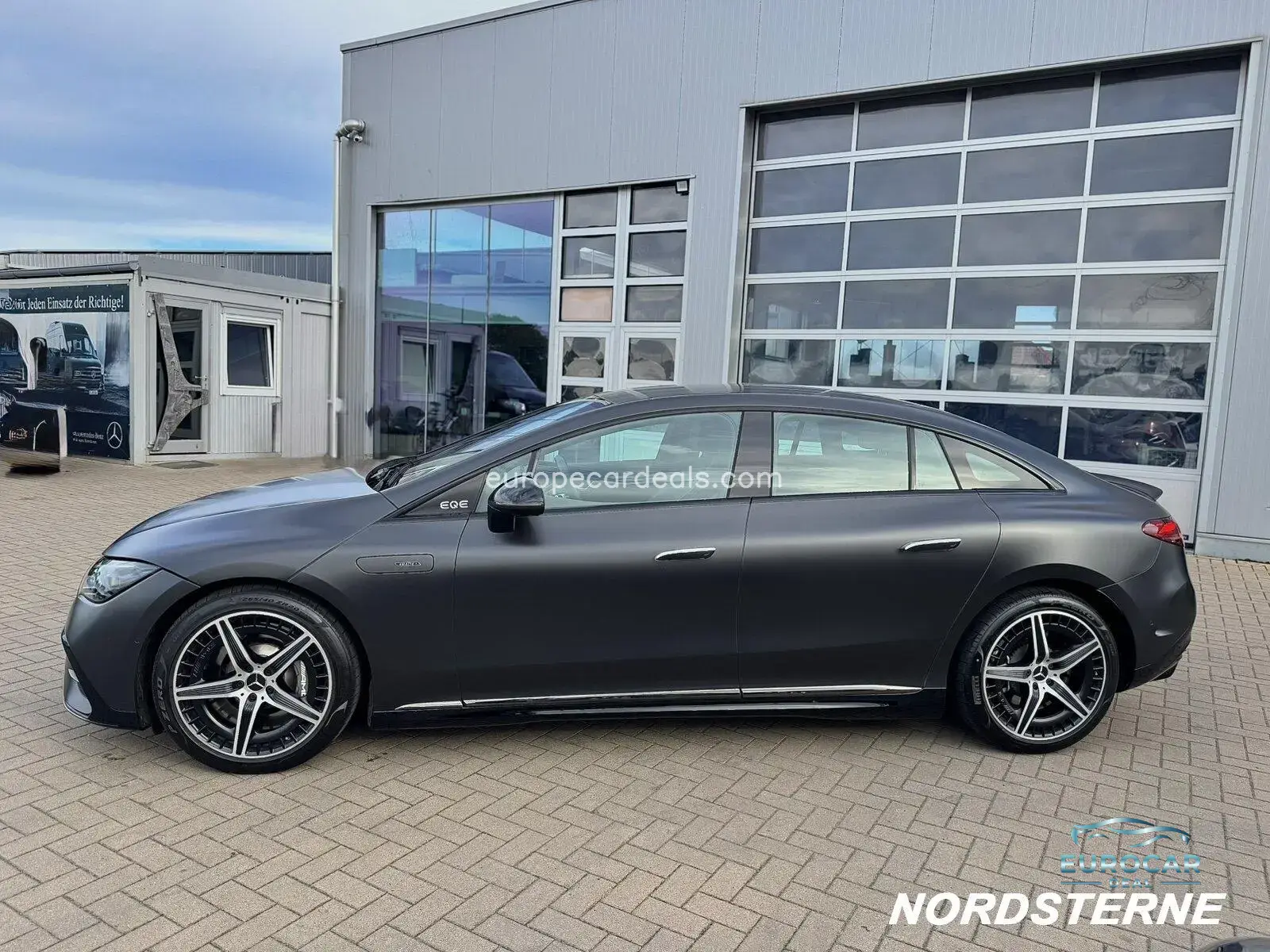 Mercedes-Benz EQE