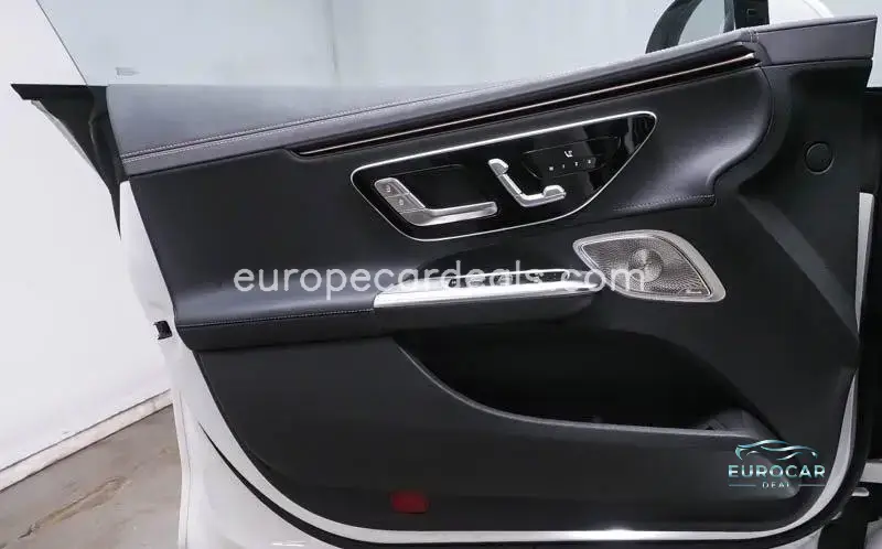 Mercedes-Benz EQE