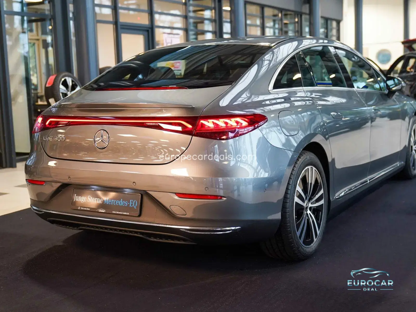 Mercedes-Benz EQE