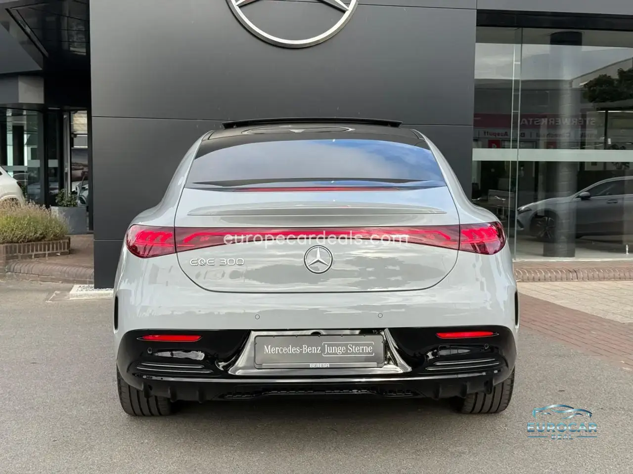Mercedes-Benz EQE