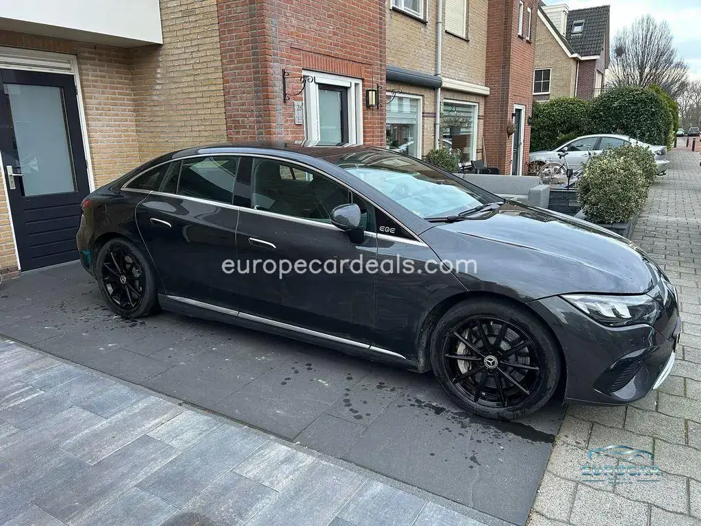 Mercedes-Benz EQE