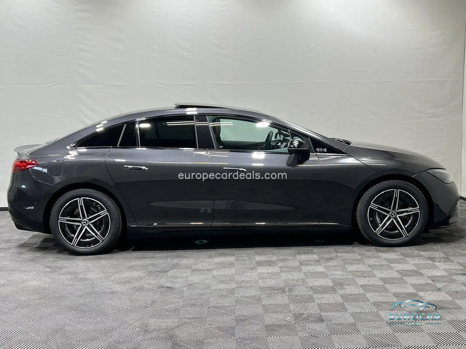 Mercedes-Benz EQE