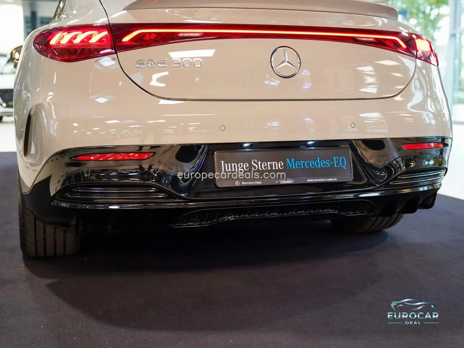 Mercedes-Benz EQE
