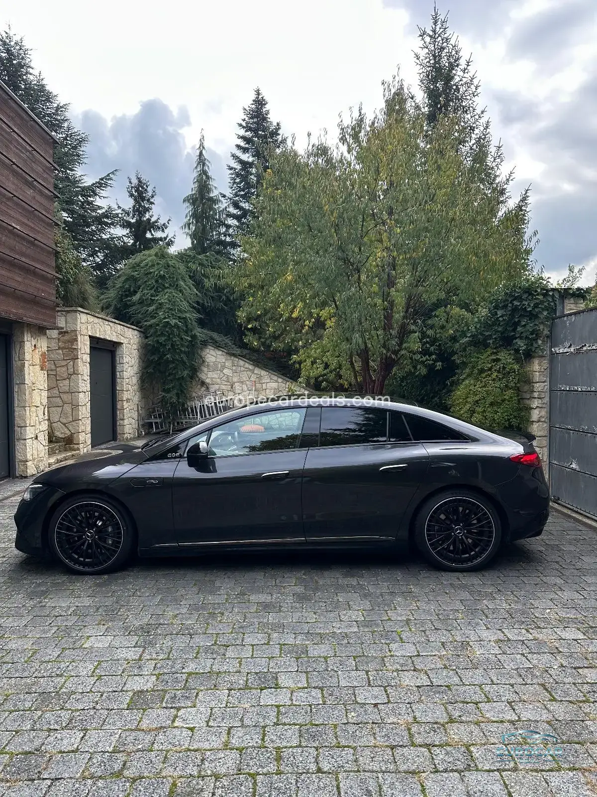 Mercedes-Benz EQE