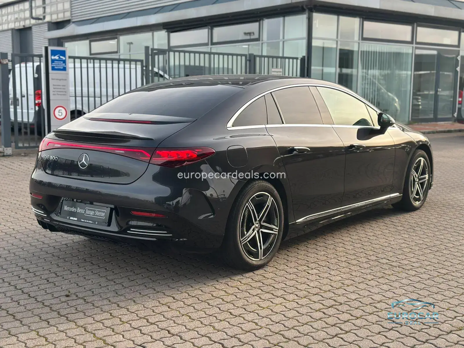 Mercedes-Benz EQE