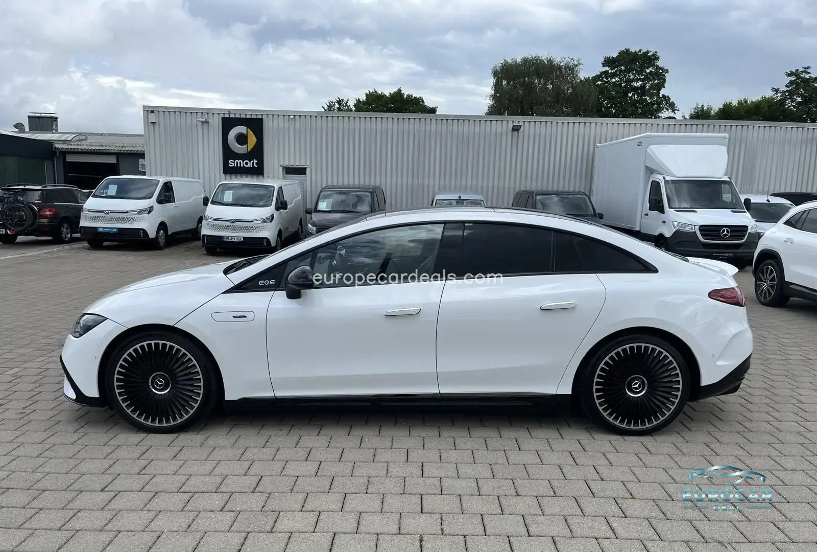Mercedes-Benz EQE