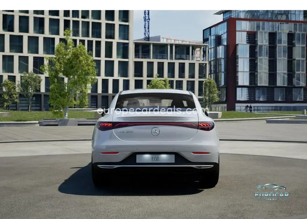 Mercedes-Benz EQE