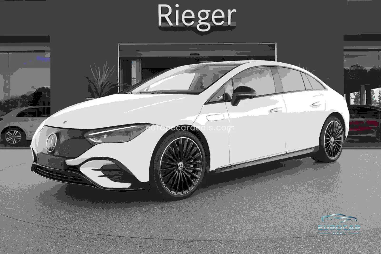 Mercedes-Benz EQE