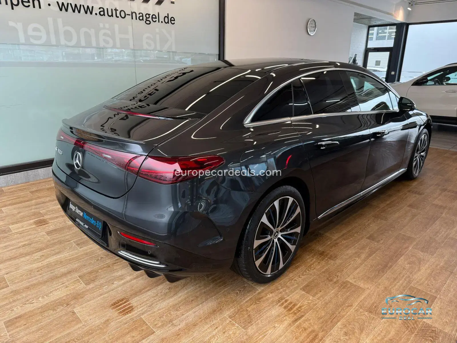 Mercedes-Benz EQE