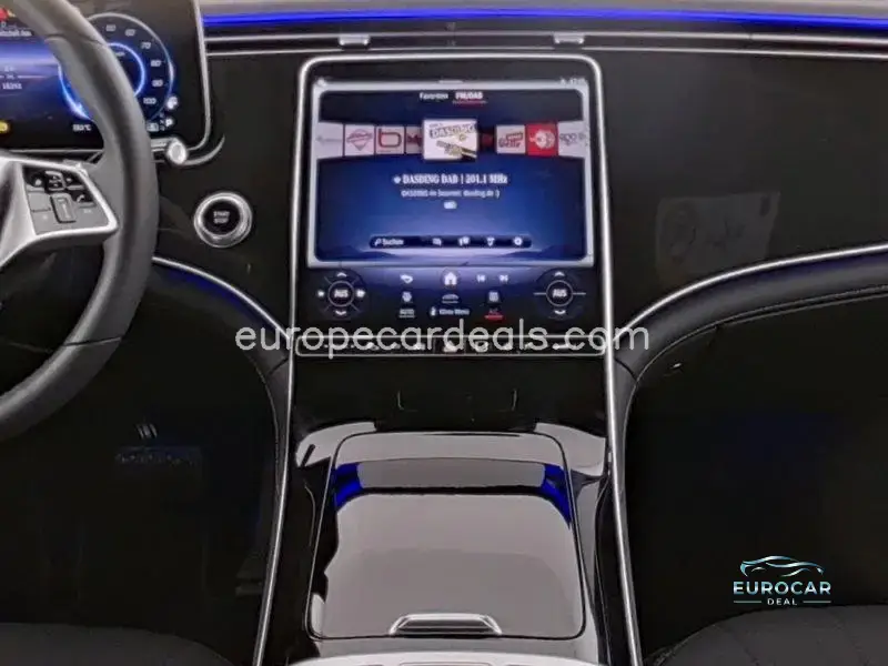 Mercedes-Benz EQE SUV