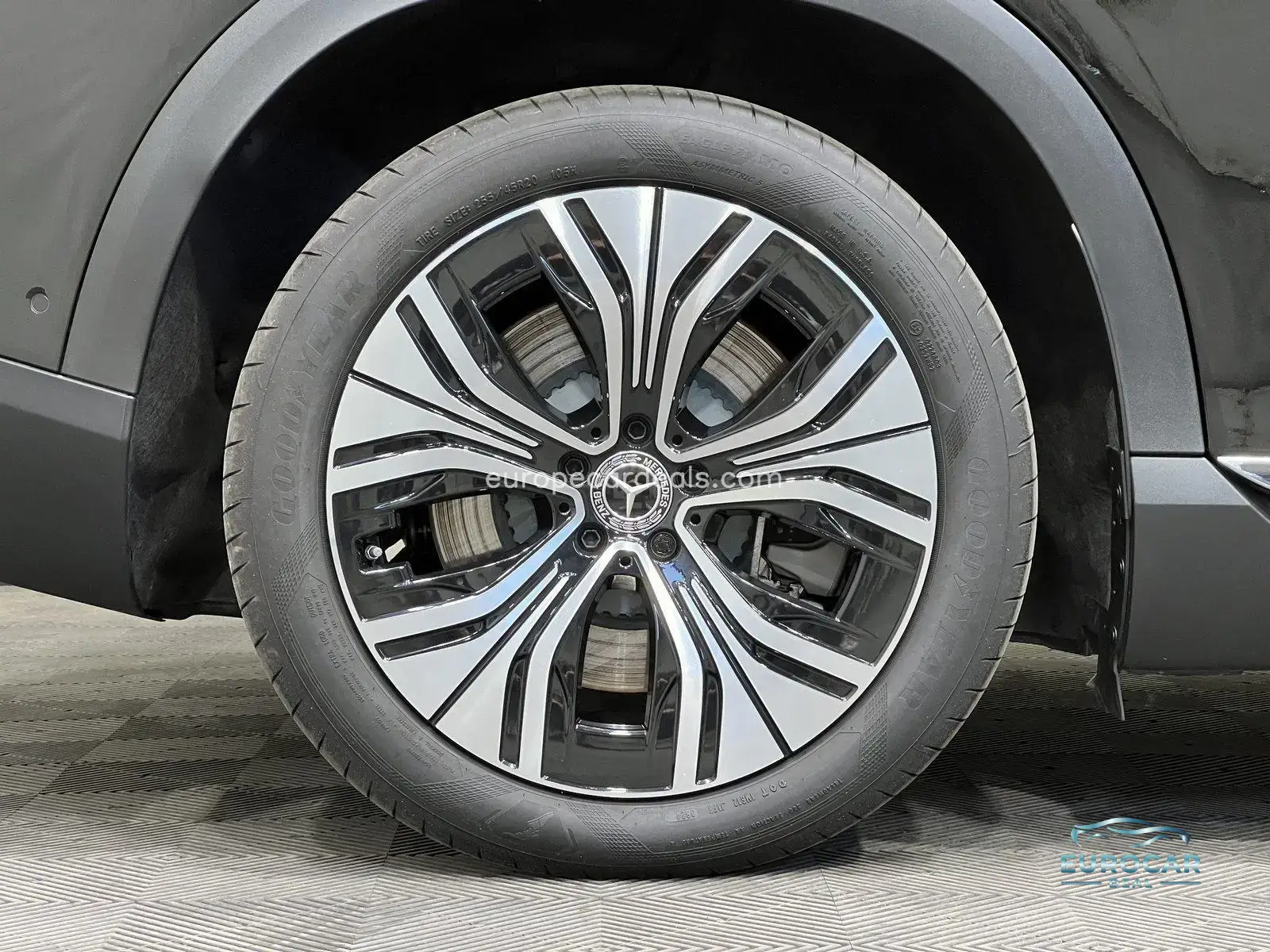 Mercedes-Benz EQE SUV