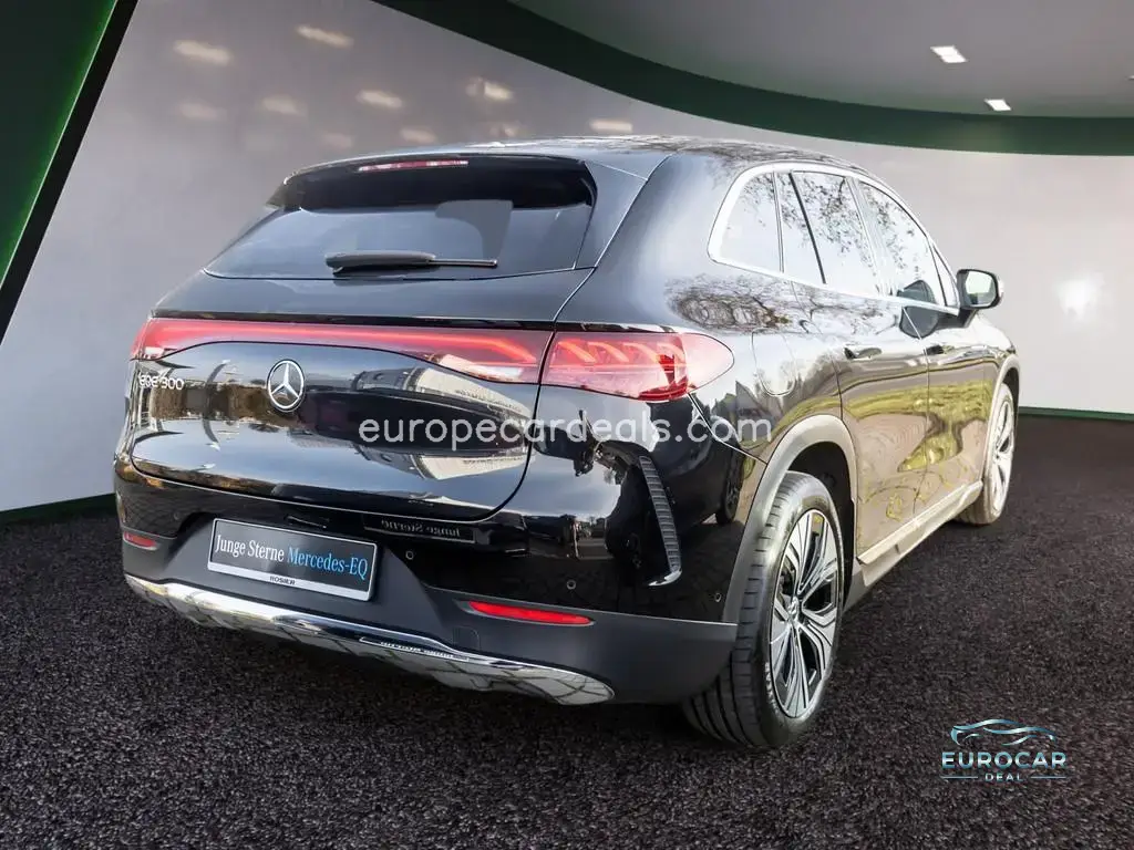Mercedes-Benz EQE SUV