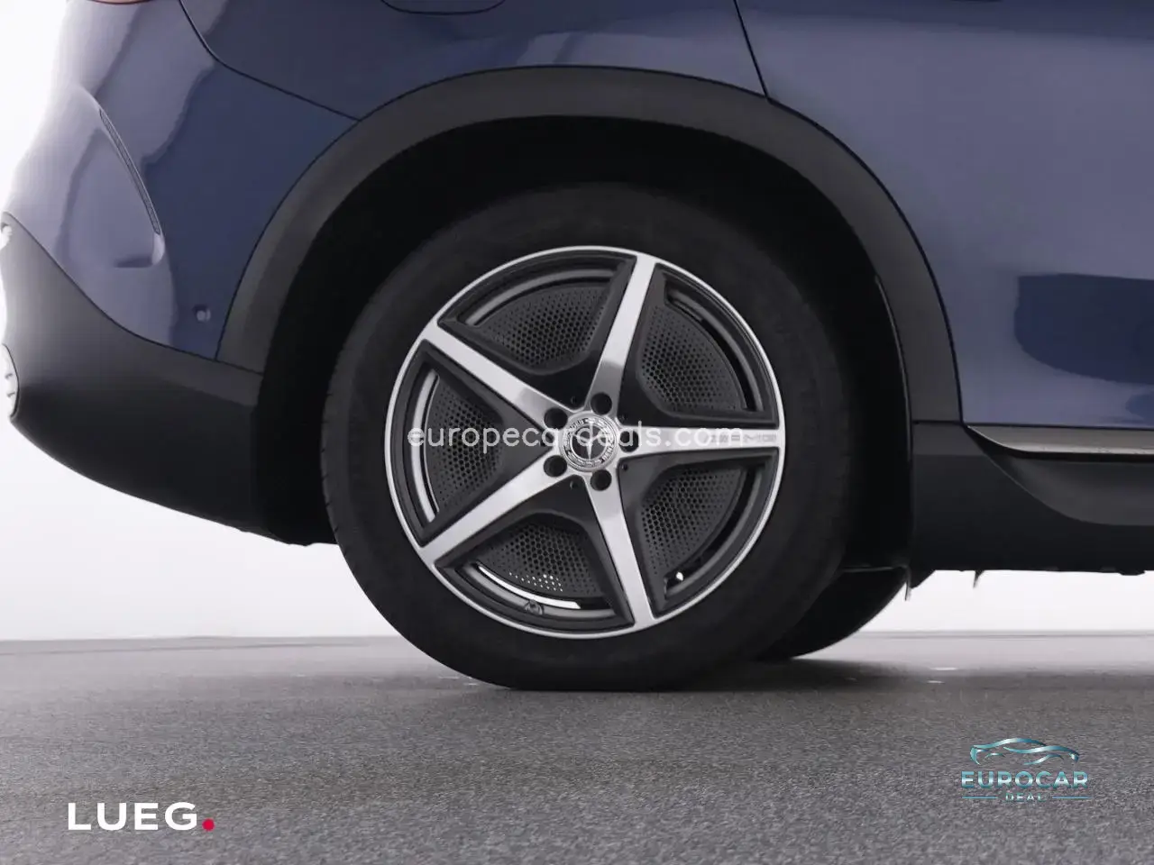 Mercedes-Benz EQE SUV