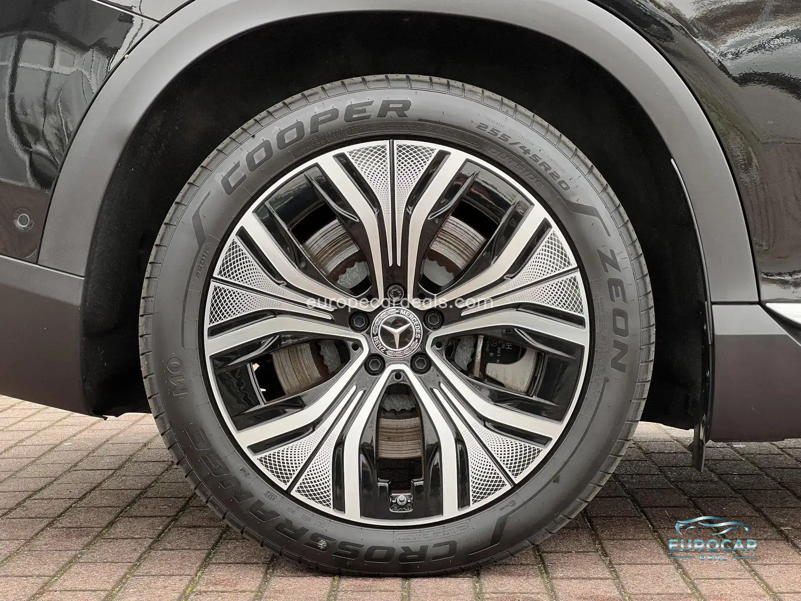 Mercedes-Benz EQE SUV