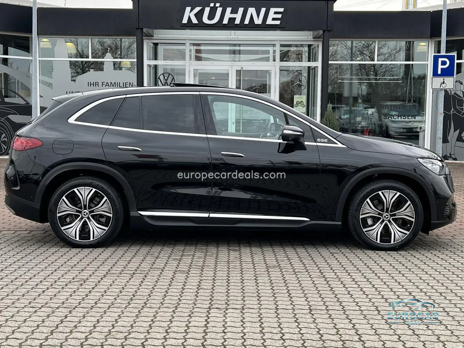 Mercedes-Benz EQE SUV