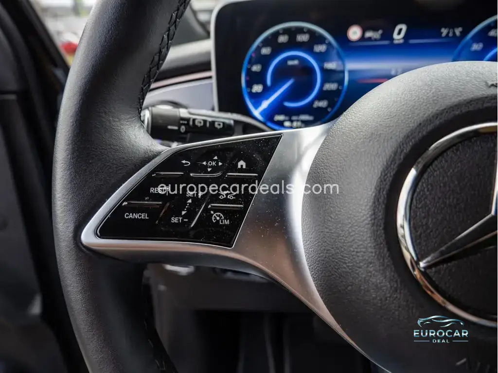 Mercedes-Benz EQE SUV