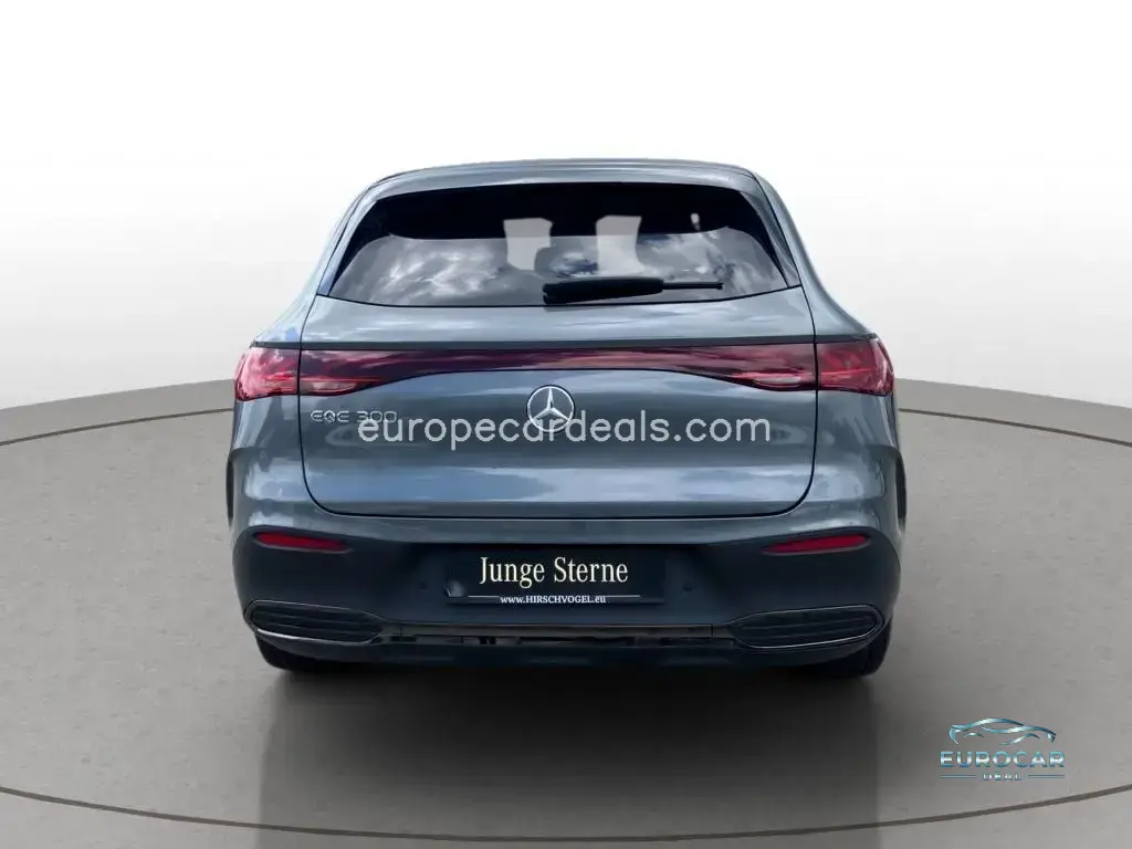 Mercedes-Benz EQE SUV