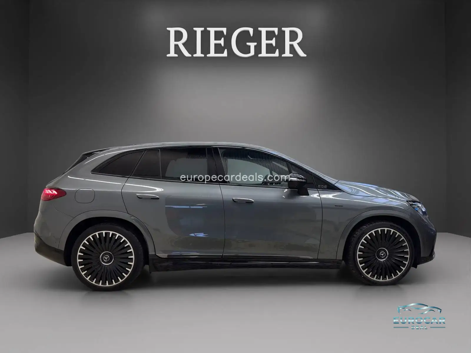Mercedes-Benz EQE SUV