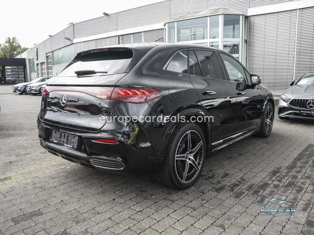 Mercedes-Benz EQE SUV