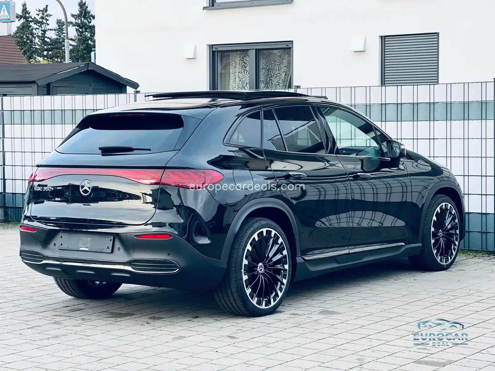 Mercedes-Benz EQE SUV