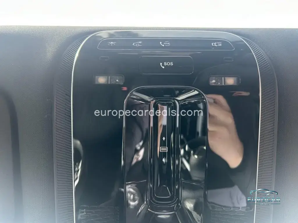 Mercedes-Benz EQE SUV
