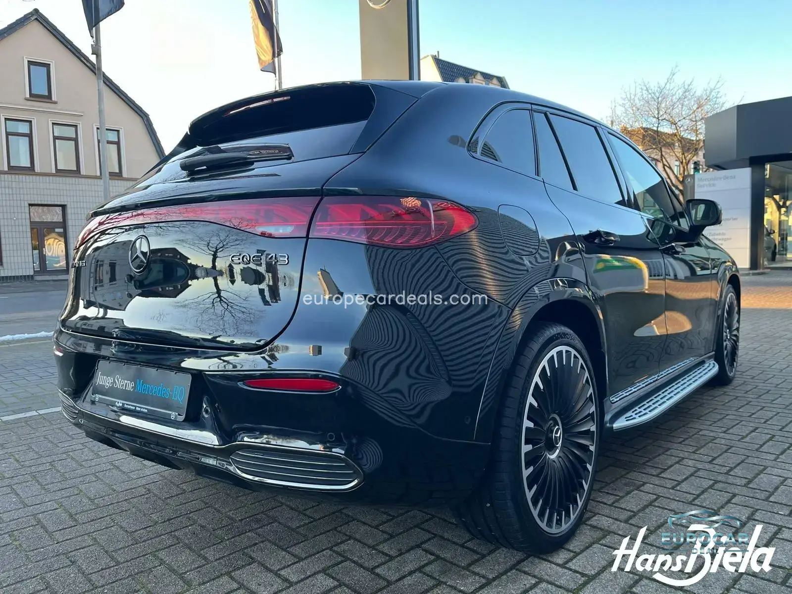 Mercedes-Benz EQE SUV
