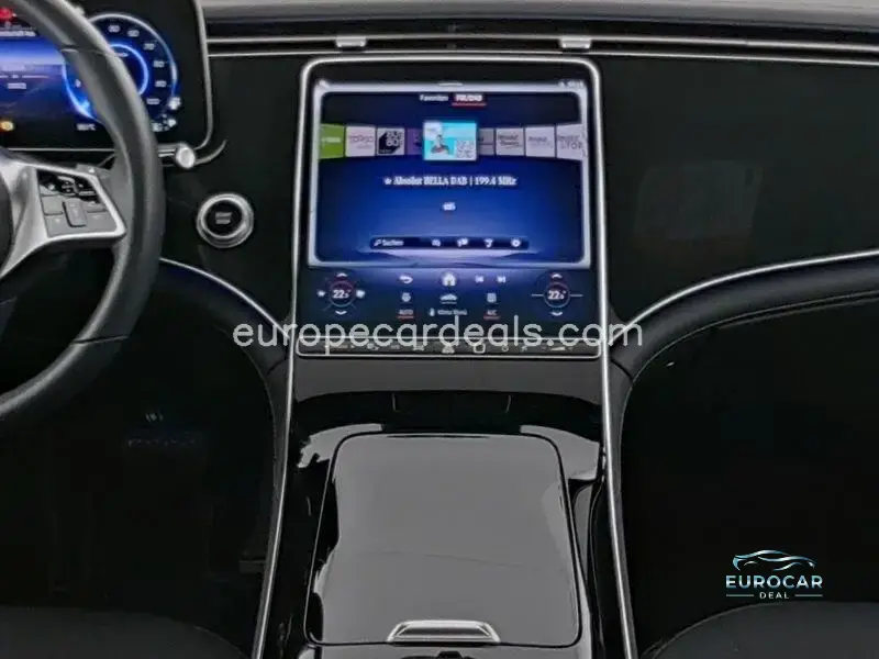 Mercedes-Benz EQE SUV