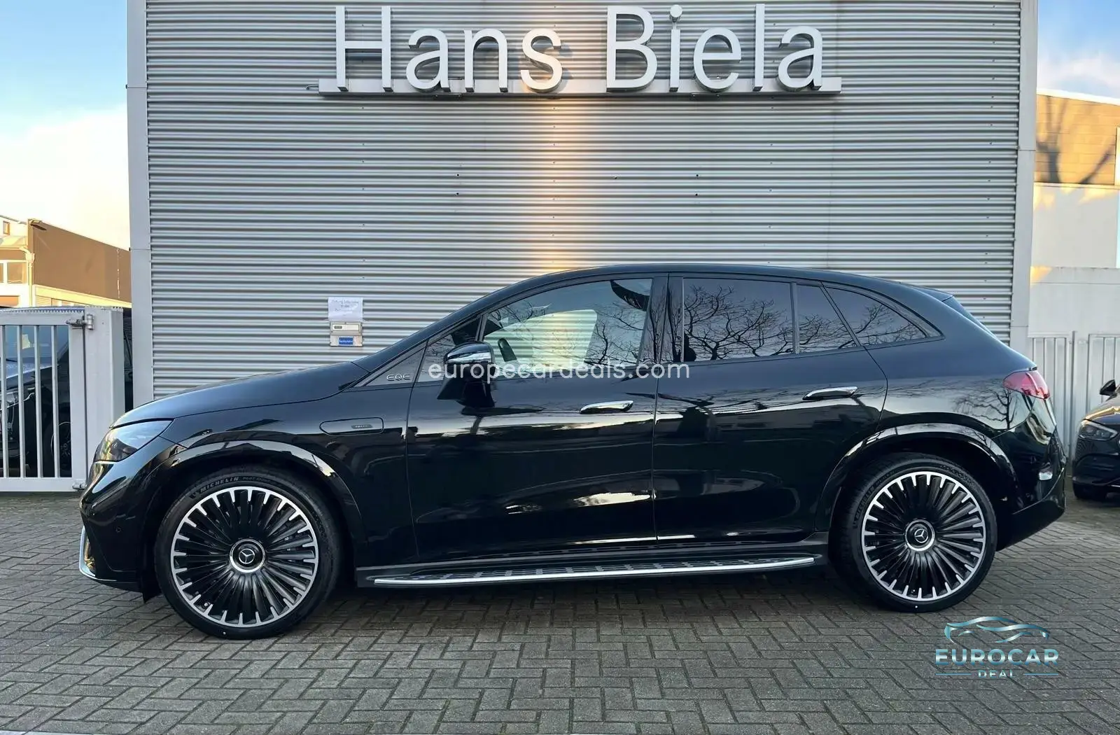 Mercedes-Benz EQE SUV