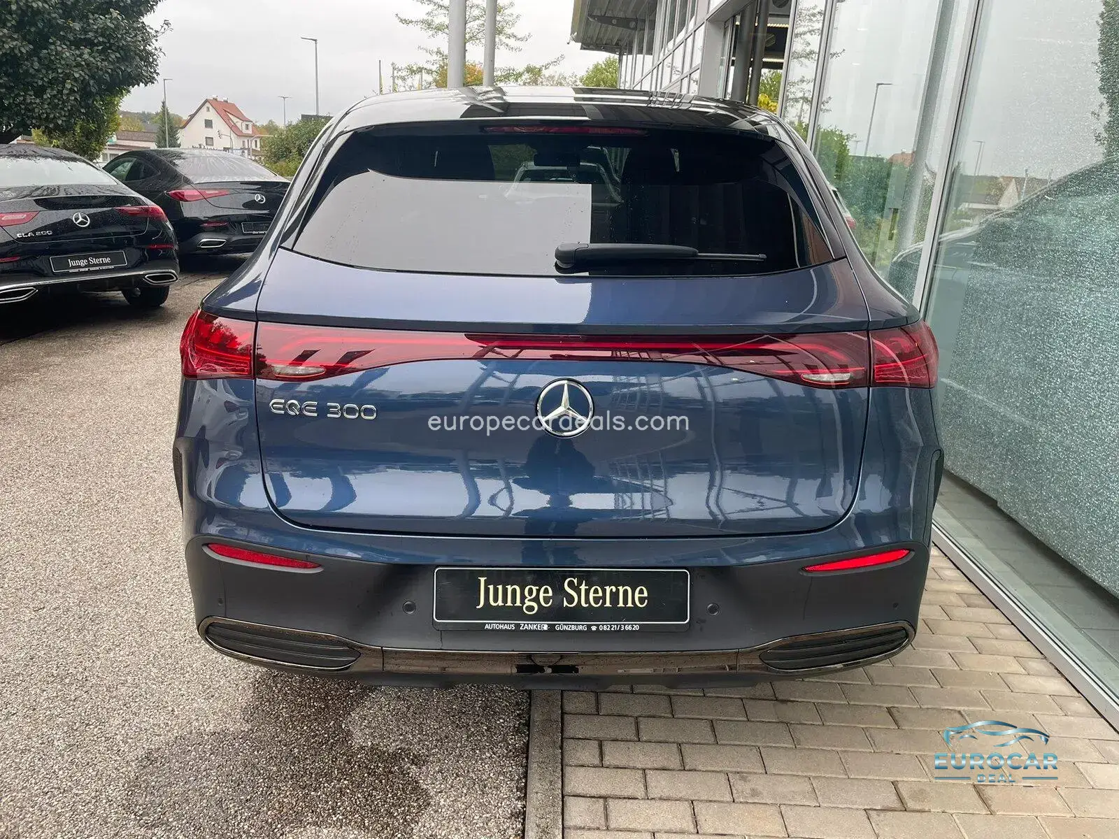 Mercedes-Benz EQE SUV