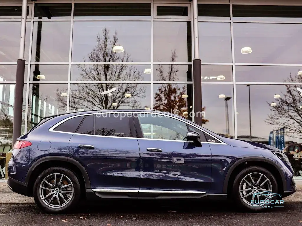 Mercedes-Benz EQE SUV