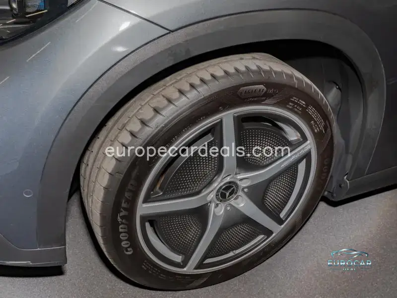 Mercedes-Benz EQE SUV