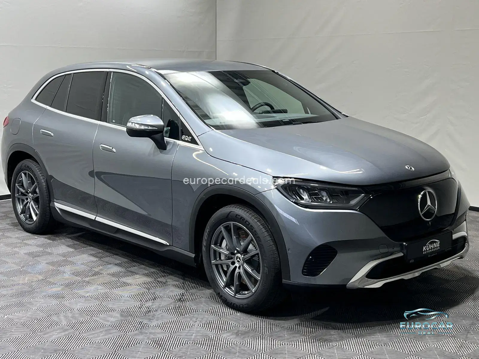 Mercedes-Benz EQE SUV