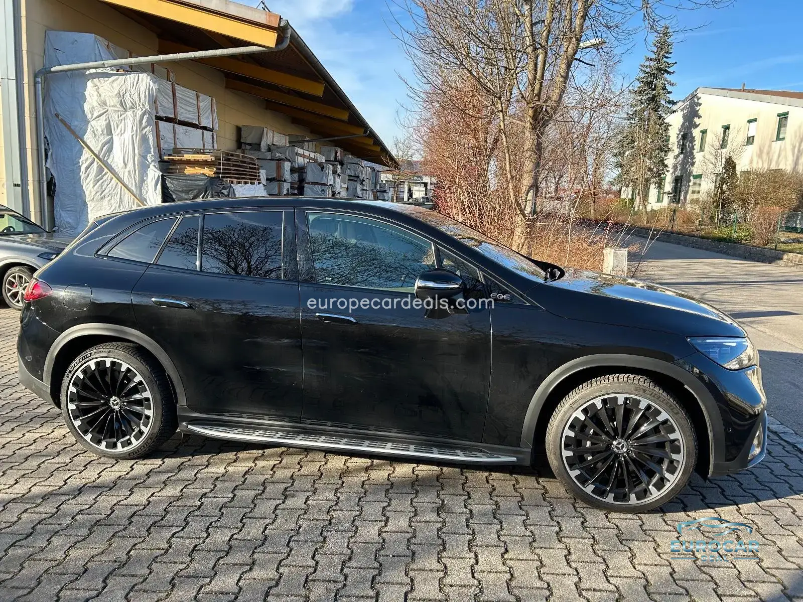 Mercedes-Benz EQE SUV