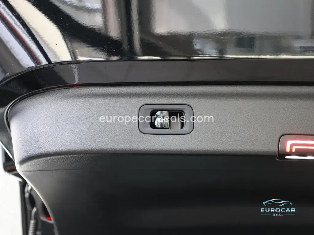 Mercedes-Benz EQE SUV