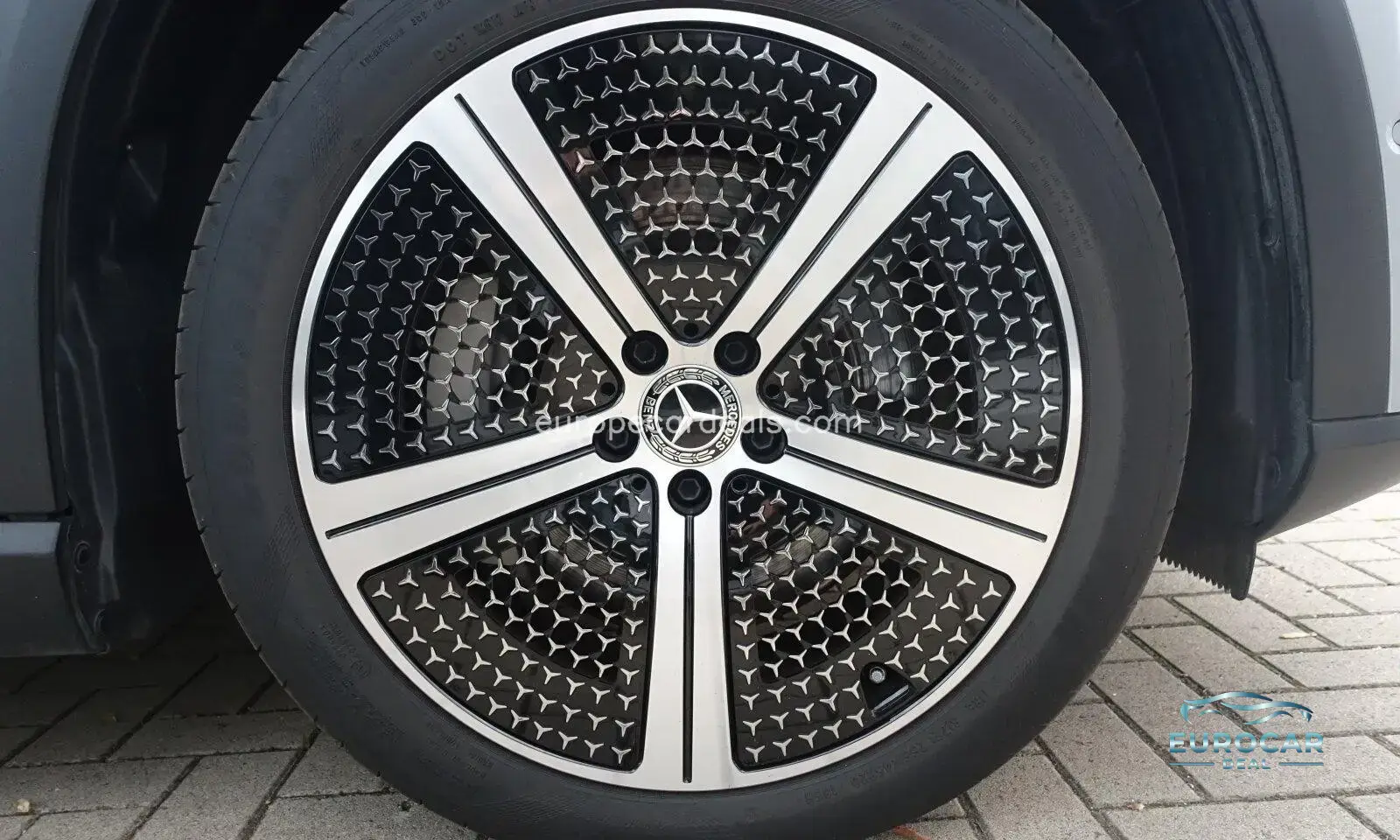 Mercedes-Benz EQE SUV