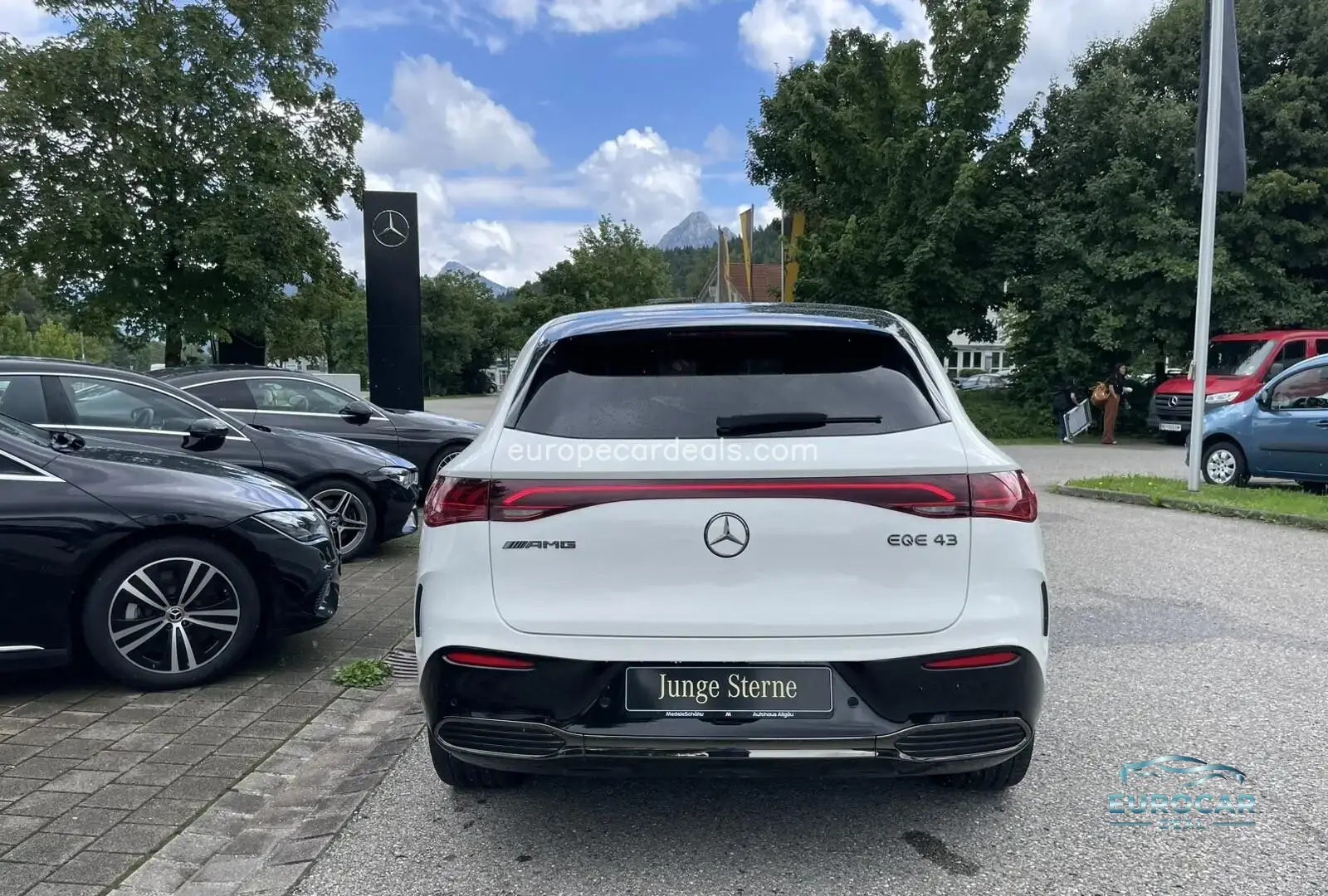 Mercedes-Benz EQE SUV