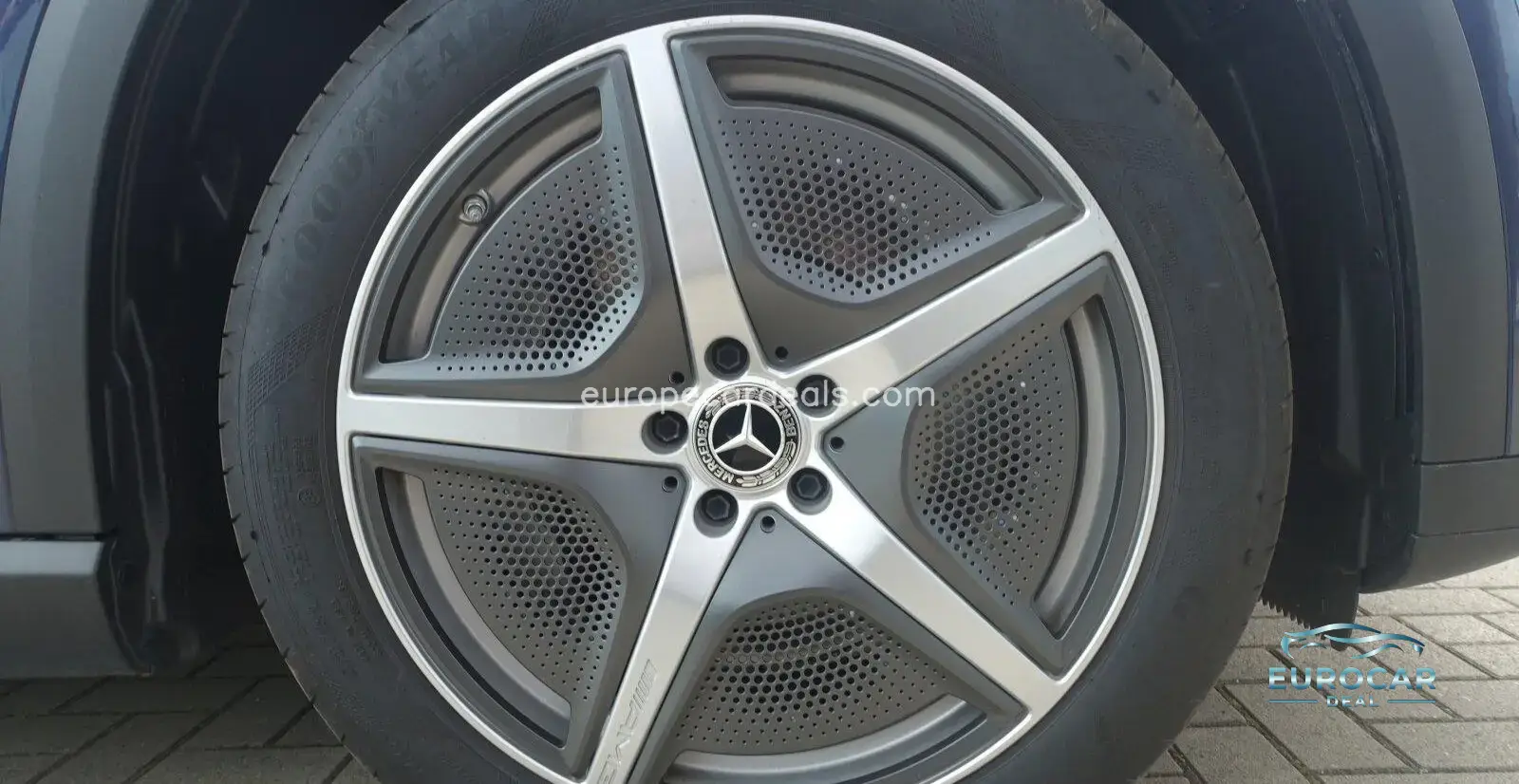 Mercedes-Benz EQE SUV