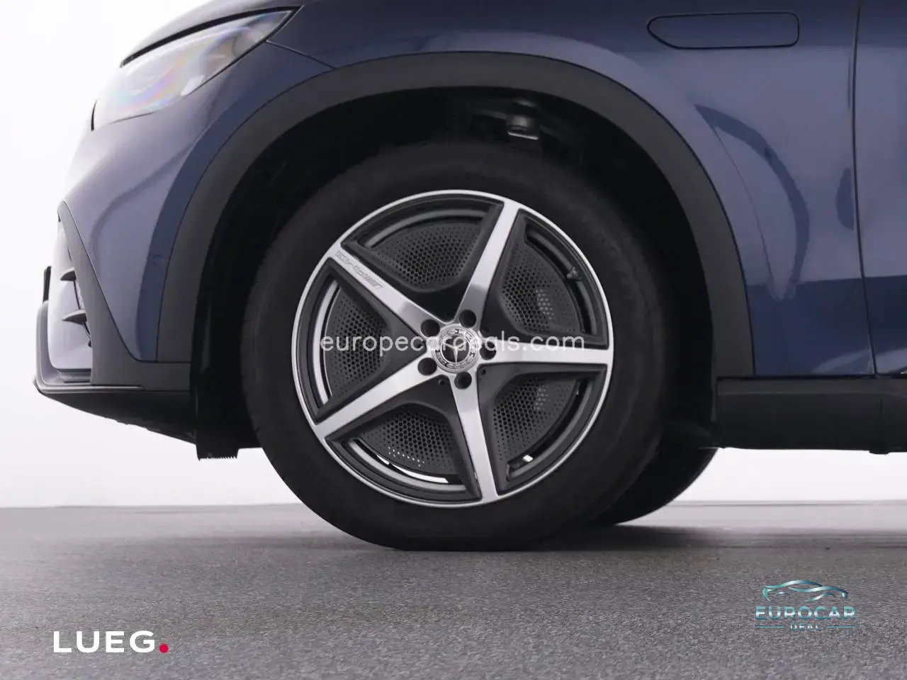 Mercedes-Benz EQE SUV