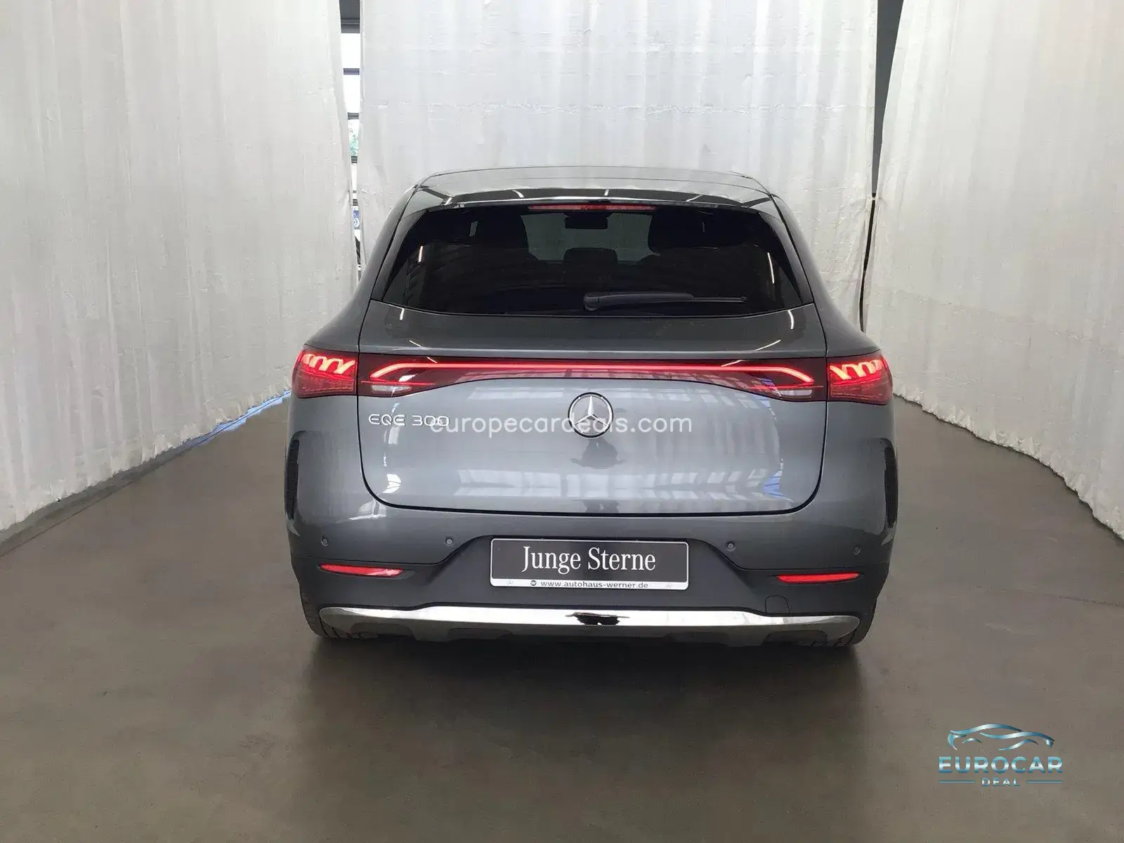 Mercedes-Benz EQE SUV