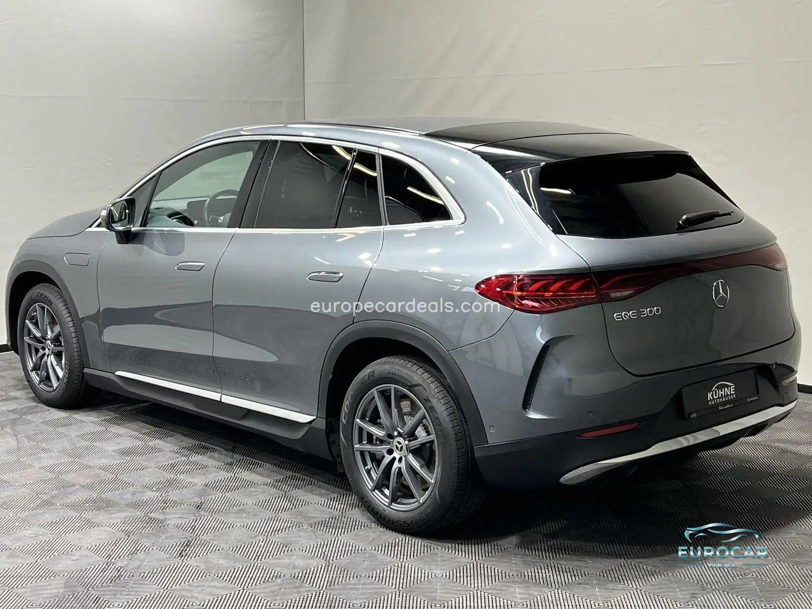 Mercedes-Benz EQE SUV