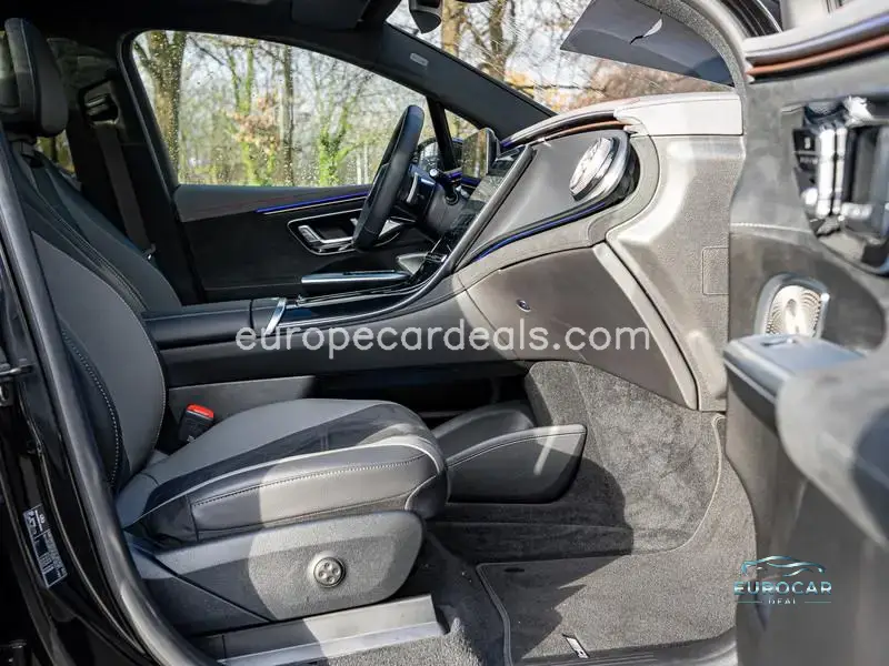 Mercedes-Benz EQE SUV
