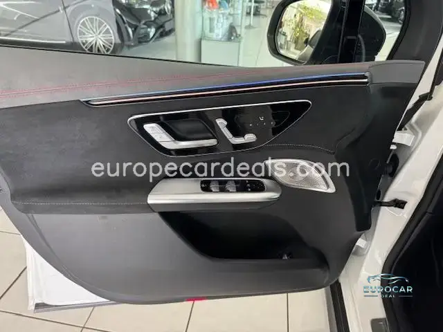 Mercedes-Benz EQE SUV