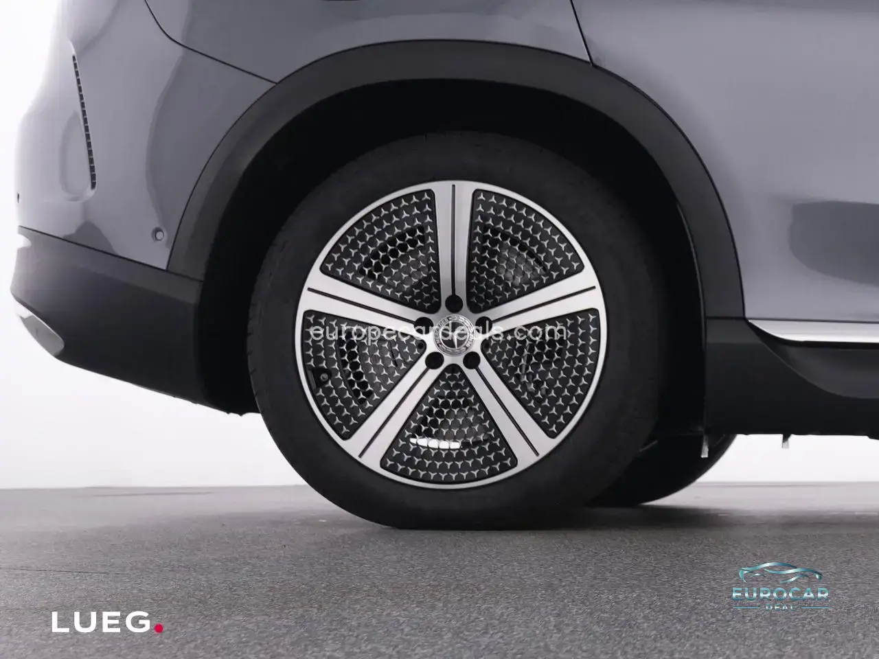 Mercedes-Benz EQE SUV